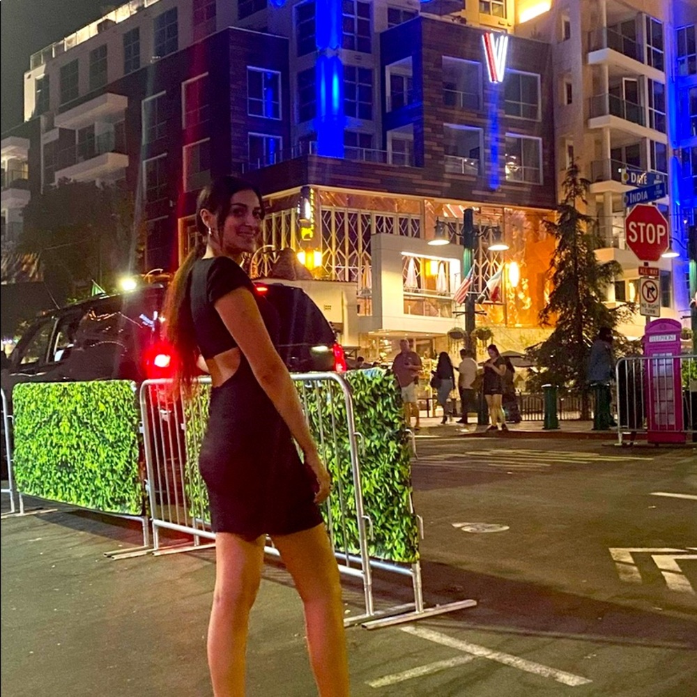 H&M dress!!! 🖤👸🏻 size 6